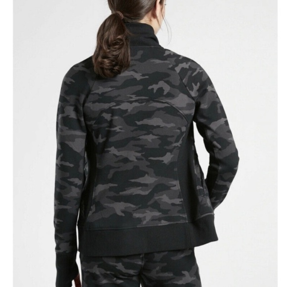 Athleta Triumph Full Zip Jacket Black Camo Sz 1X - Picture 13 of 13